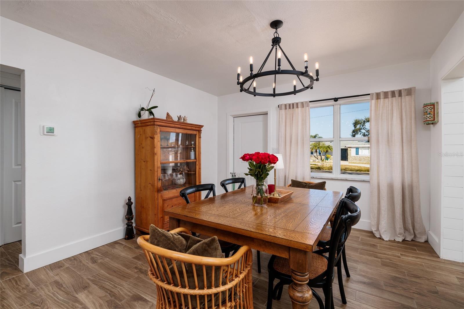 TB8477629 Property Photo