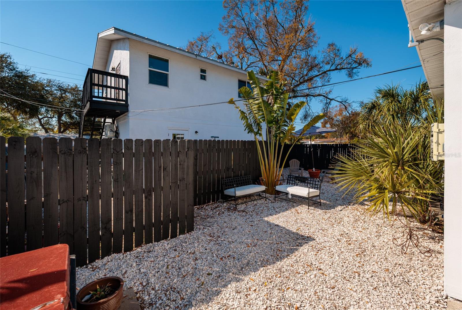 TB8477629 Property Photo