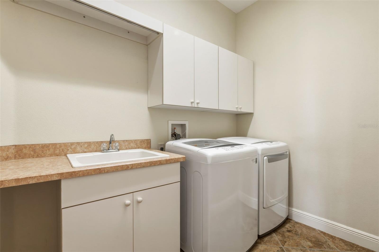 7451 POINTE VENEZIA DR, ORLANDO, FL, 32836