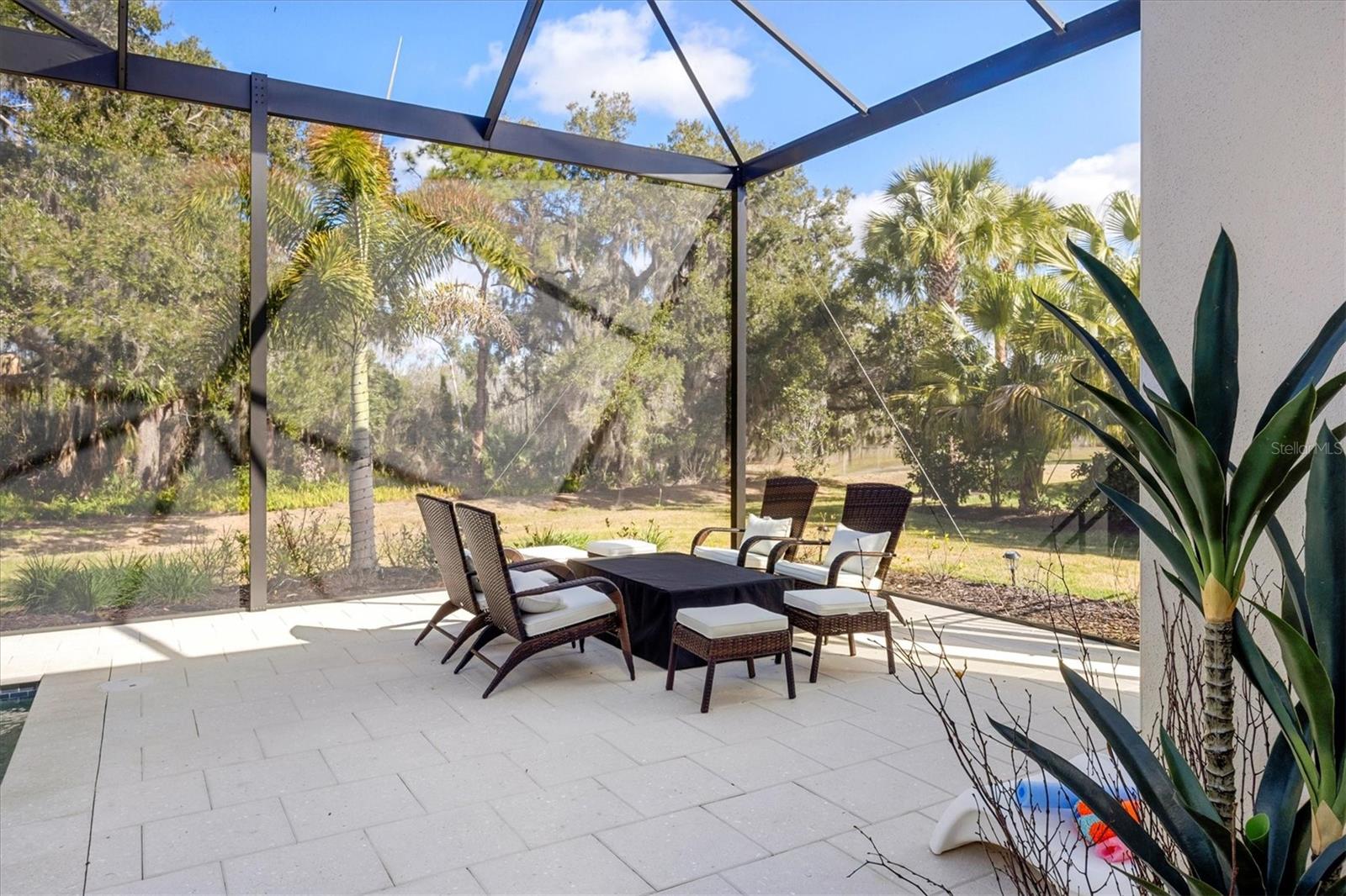 A4683069 Property Photo