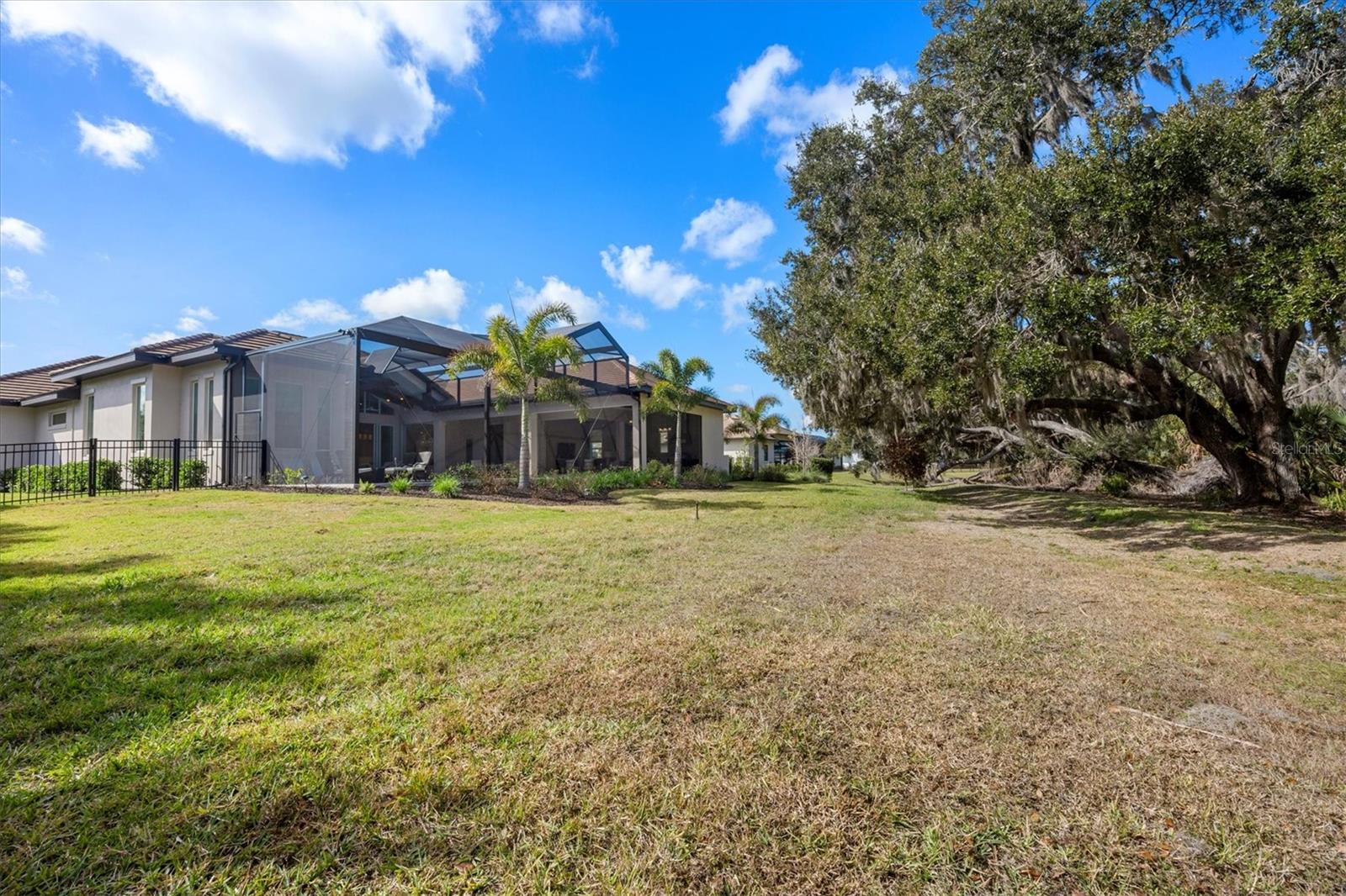 A4683069 Property Photo