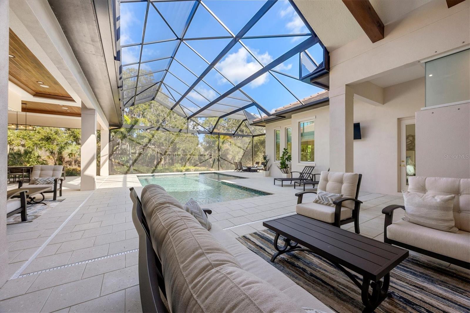 A4683069 Property Photo