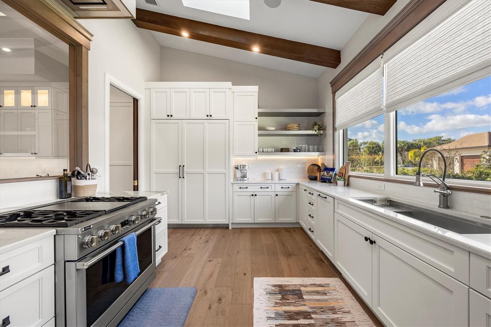 A4683069 Property Photo