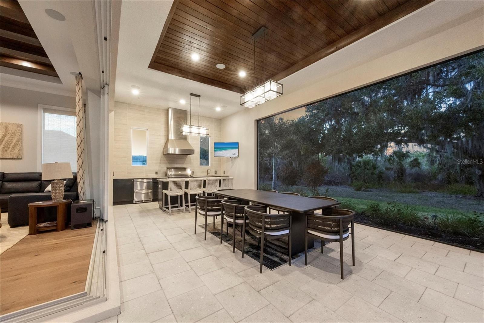 A4683069 Property Photo