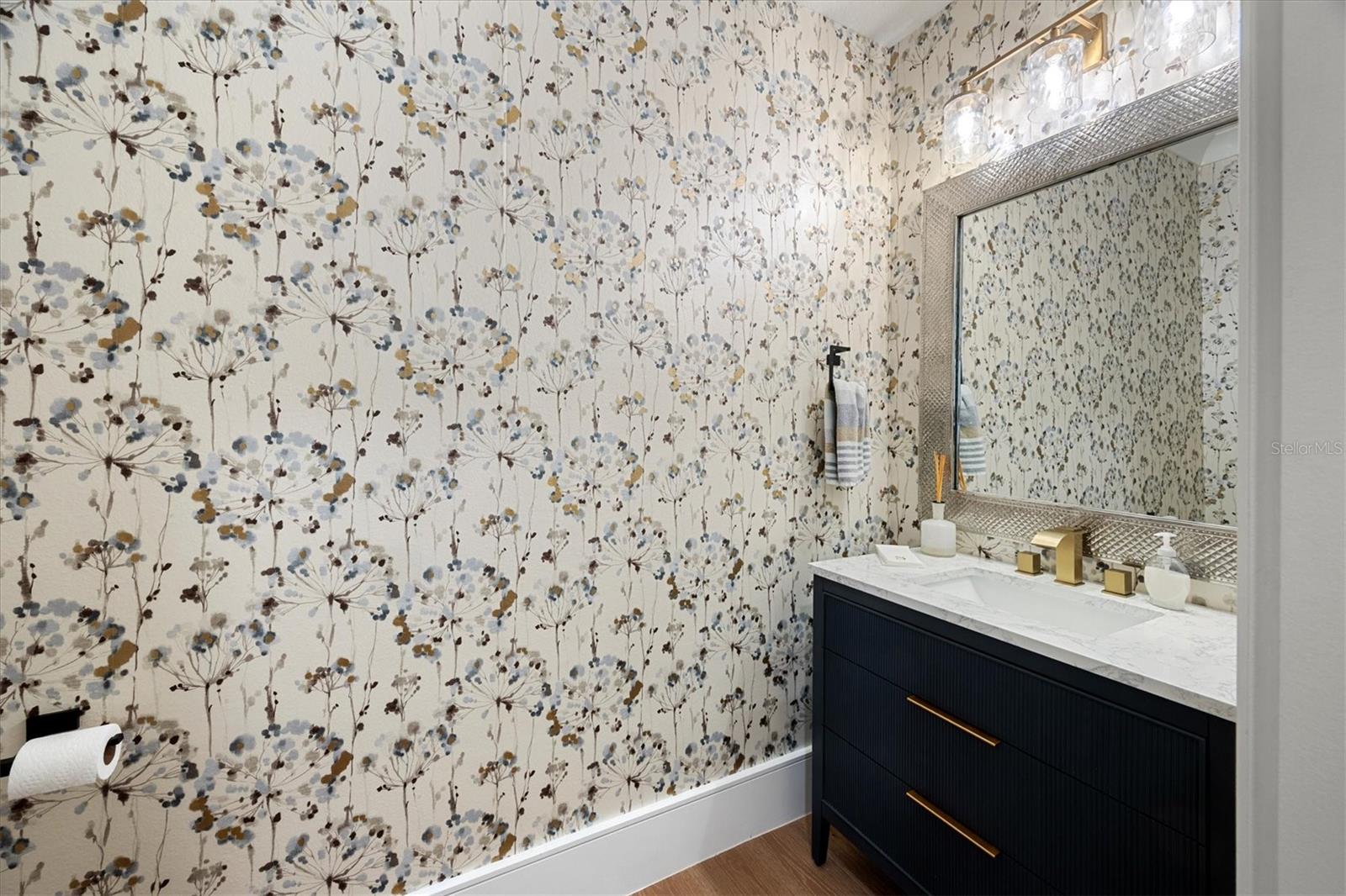 A4683069 Property Photo