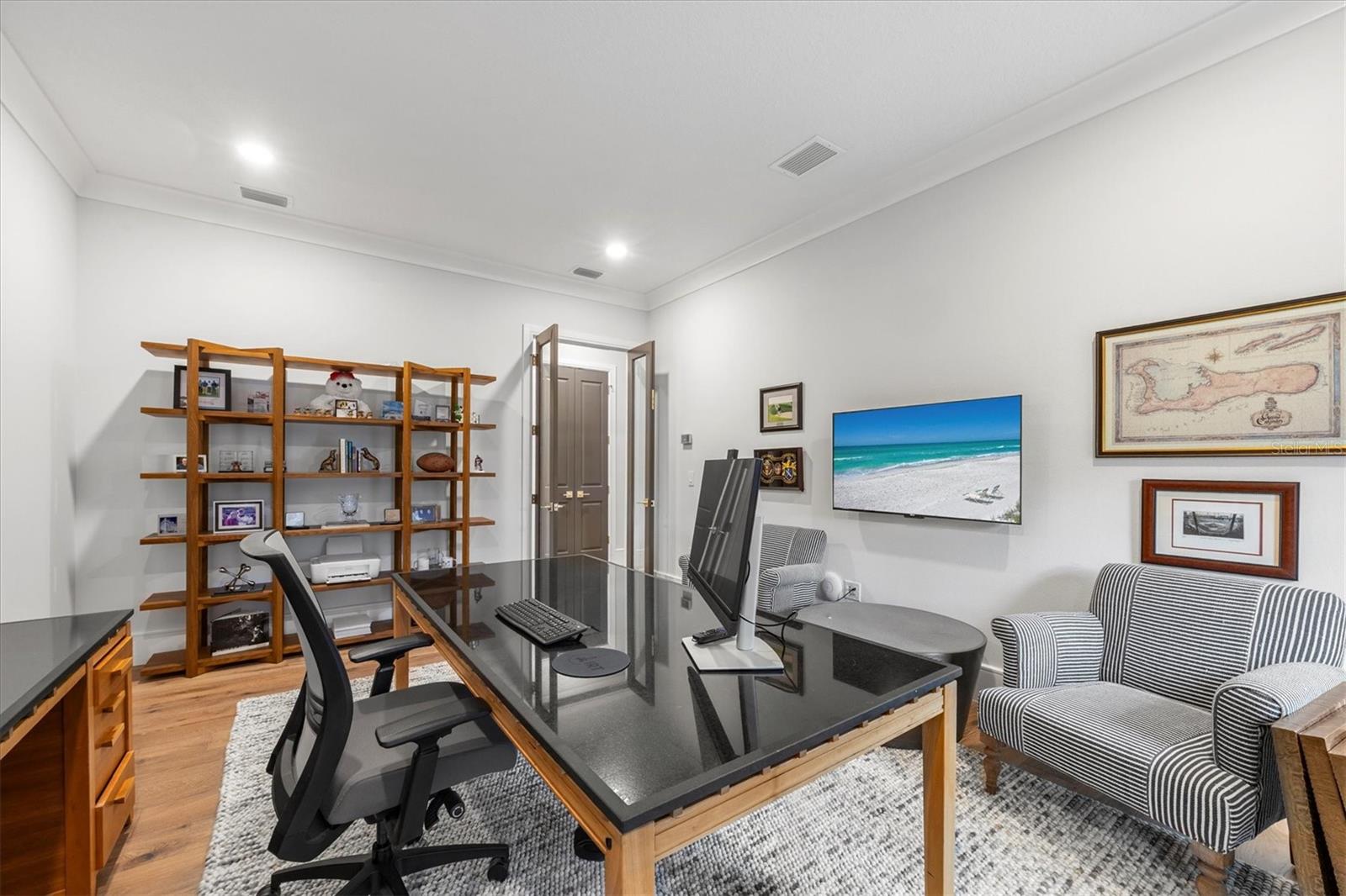 A4683069 Property Photo