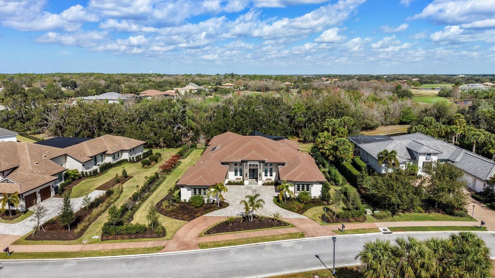 A4683069 Property Photo