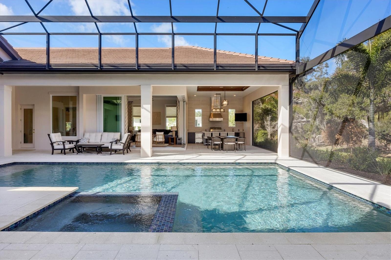 A4683069 Property Photo