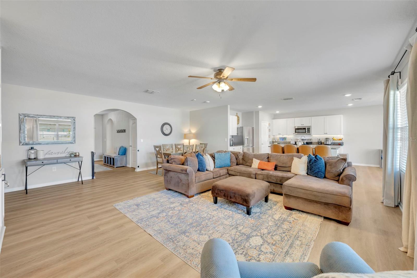 3674 YACOBIAN PL, ORLANDO, FL, 32824