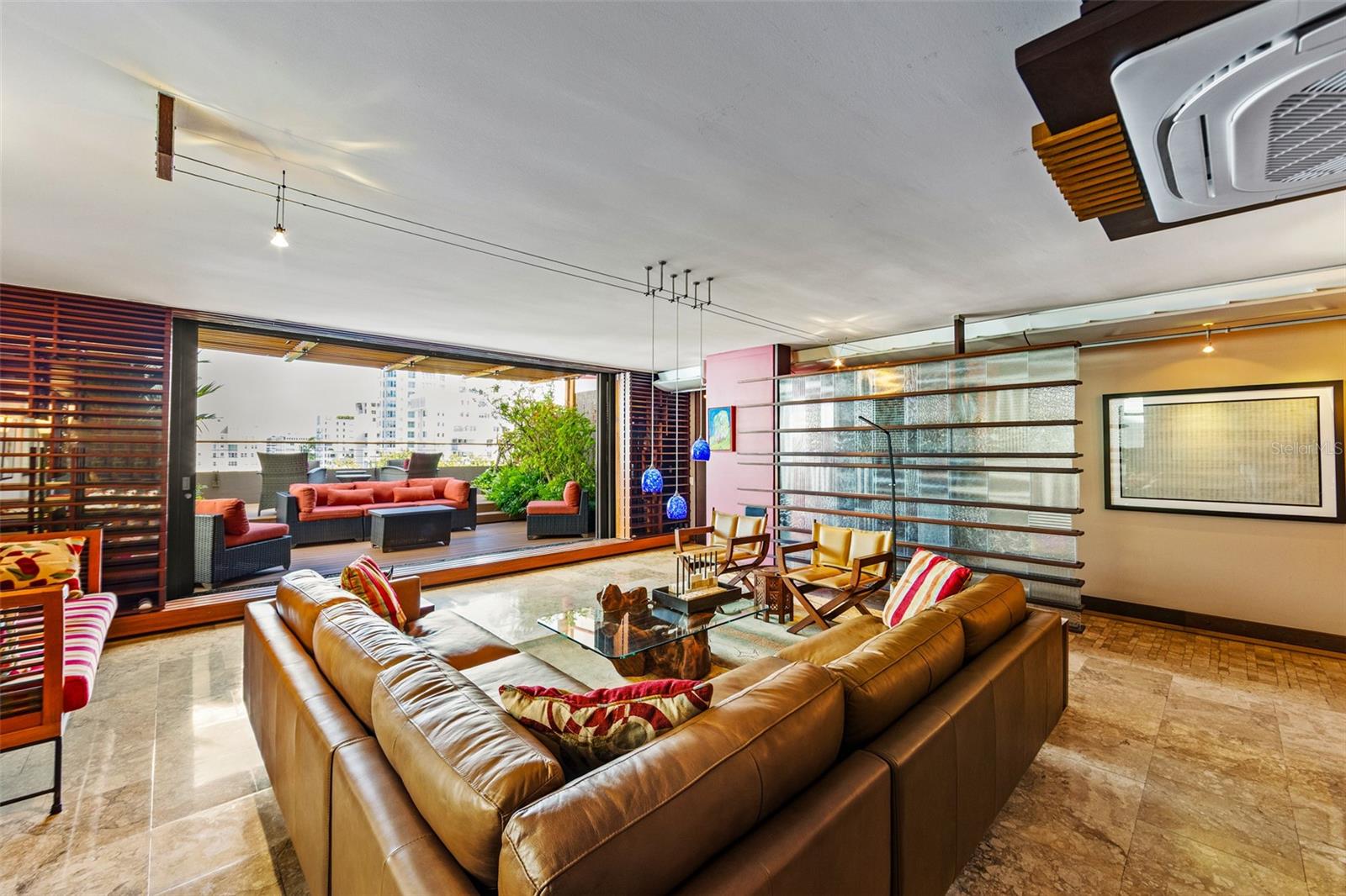 PR9119377 Property Photo