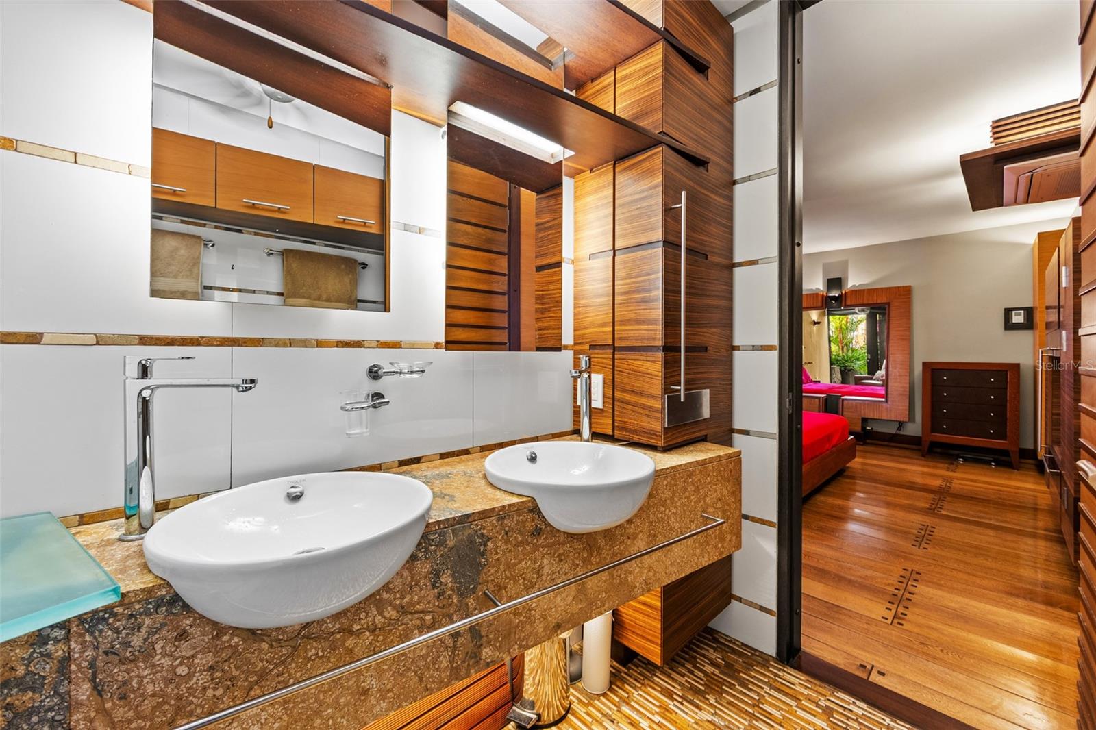 PR9119377 Property Photo