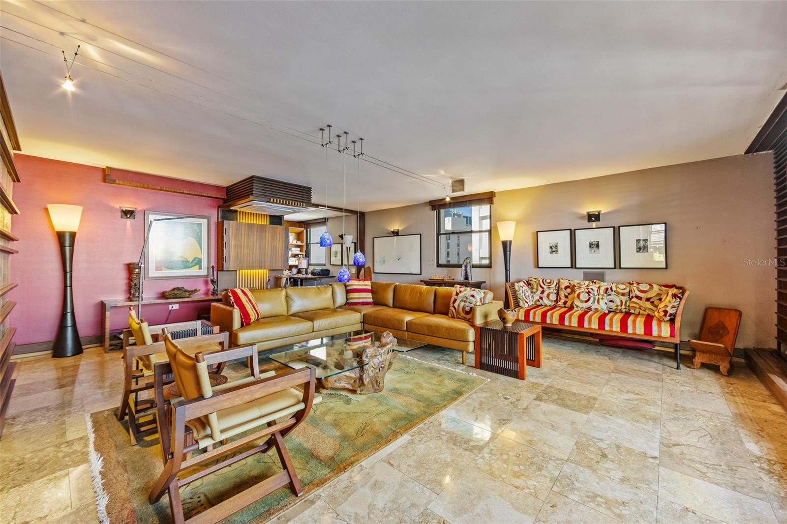 PR9119377 Property Photo