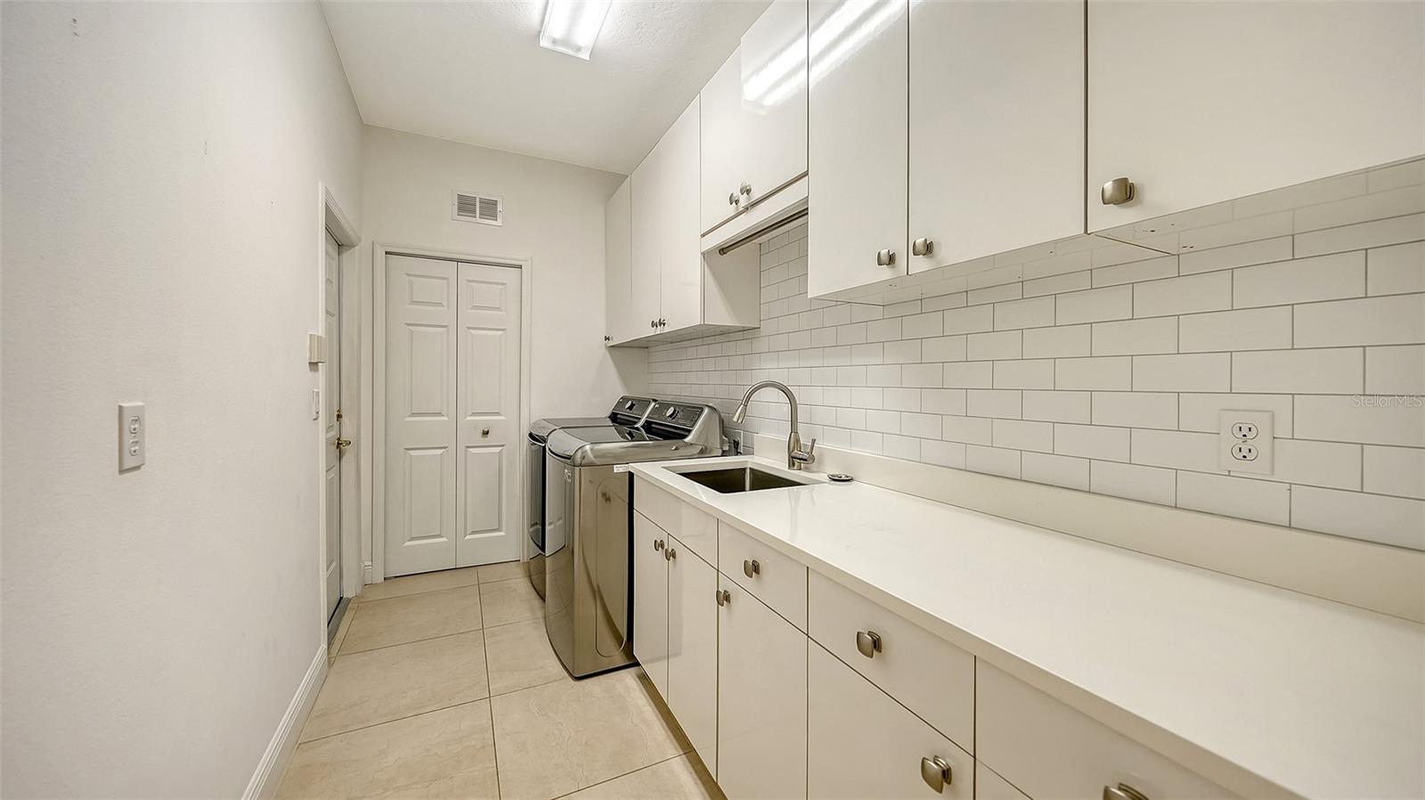 6309 THORNDON CIR, UNIVERSITY PARK, FL, 34201