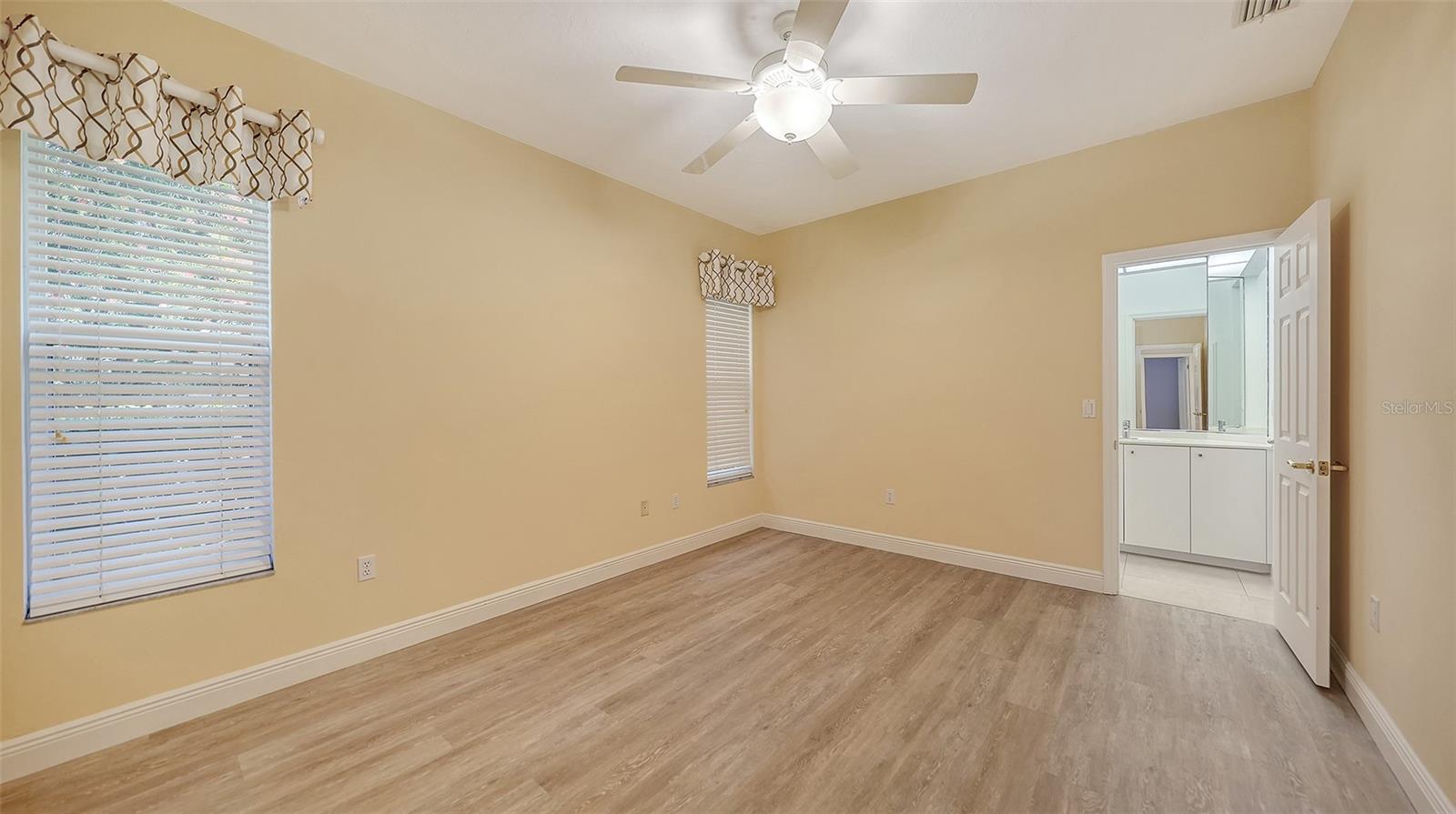 6309 THORNDON CIR, UNIVERSITY PARK, FL, 34201