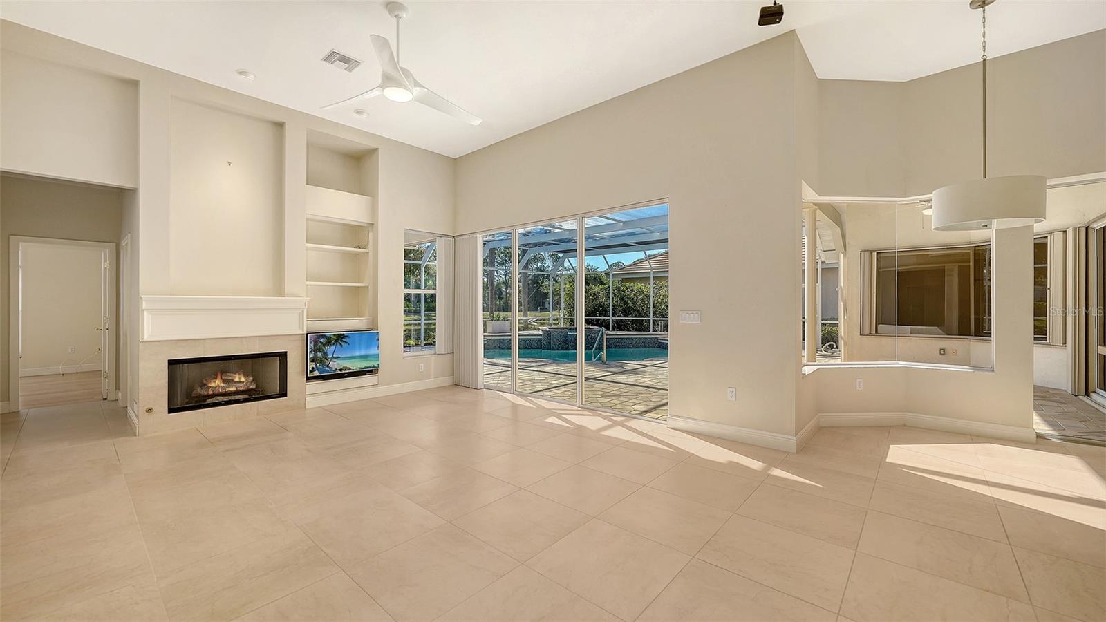 6309 THORNDON CIR, UNIVERSITY PARK, FL, 34201