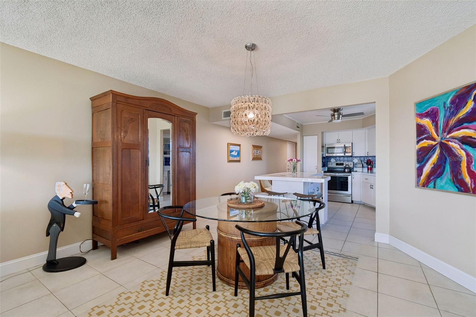 Space for dining table and more!