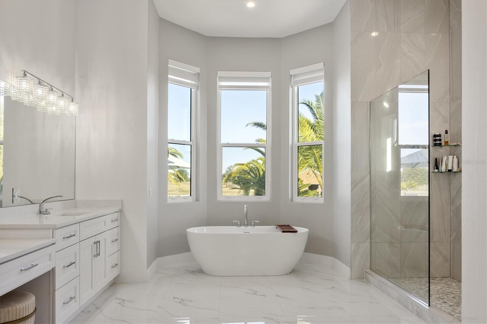 A4683096 Property Photo