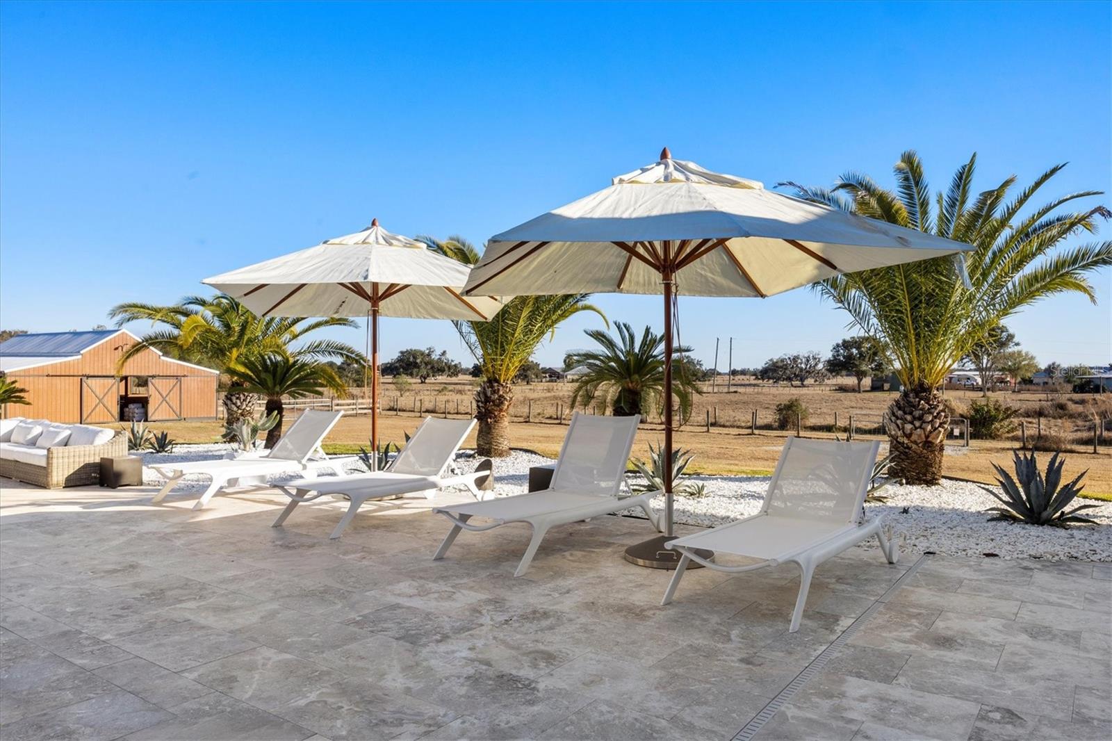 A4683096 Property Photo