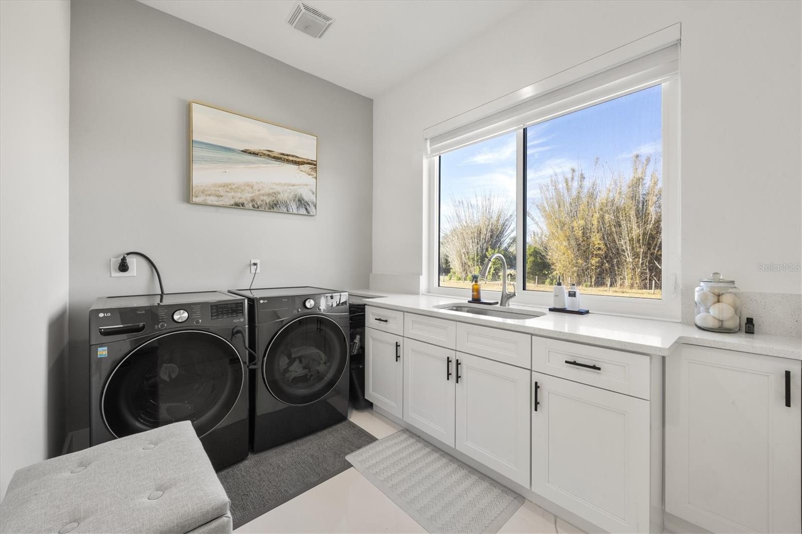 A4683096 Property Photo