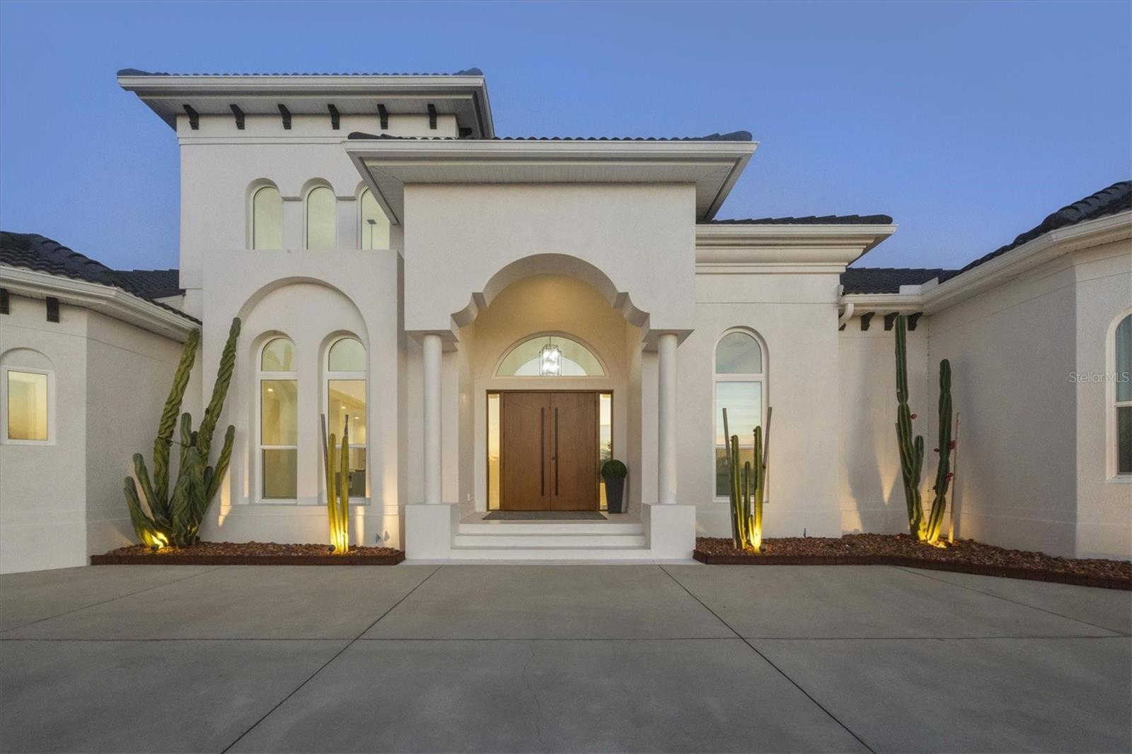 A4683096 Property Photo