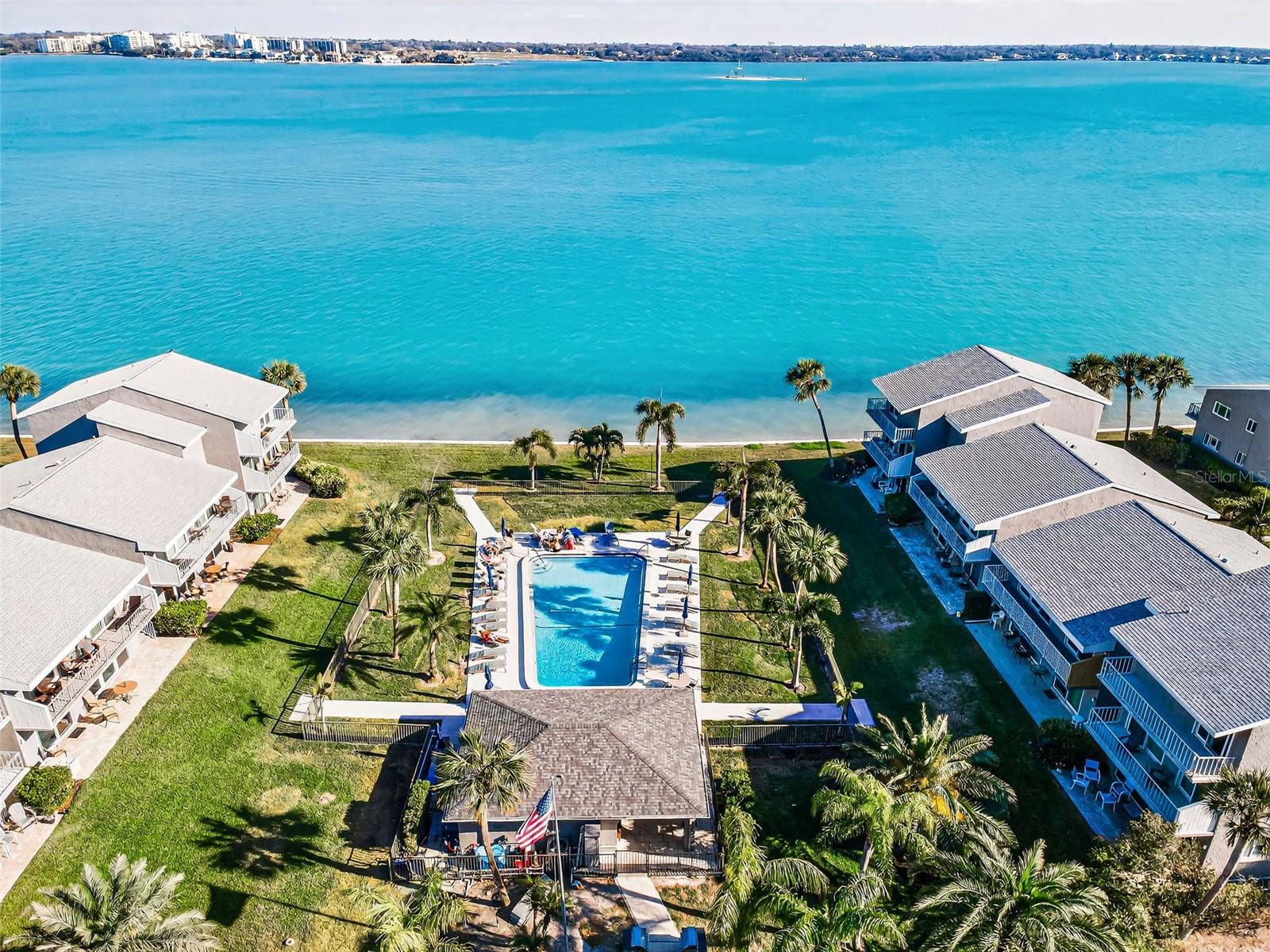 Bayside Gardens 3 on Sand Key! Your Slice of Pure Paradise!