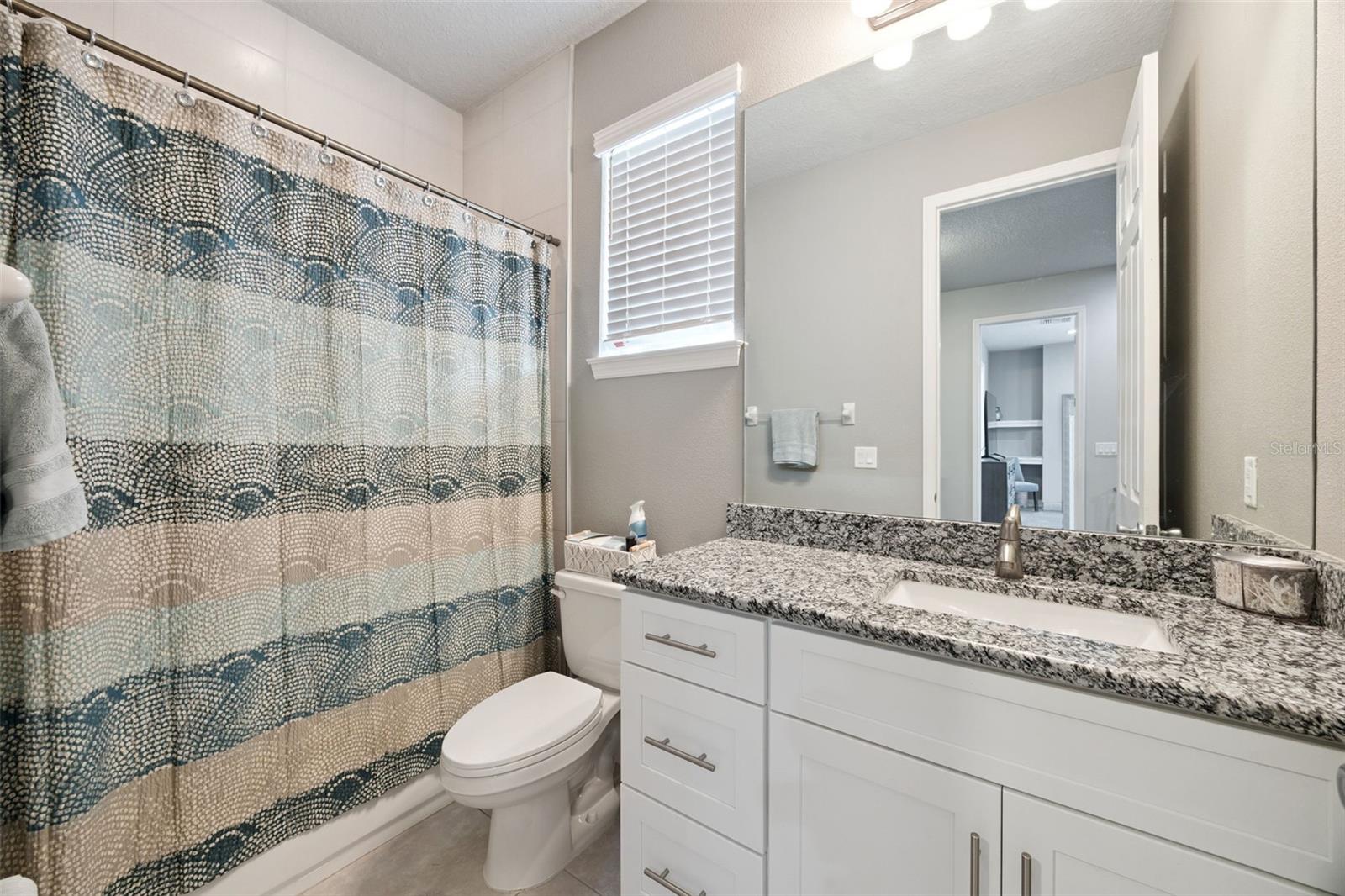 135 E CRYSTAL LAKE ST, ORLANDO, FL, 32806