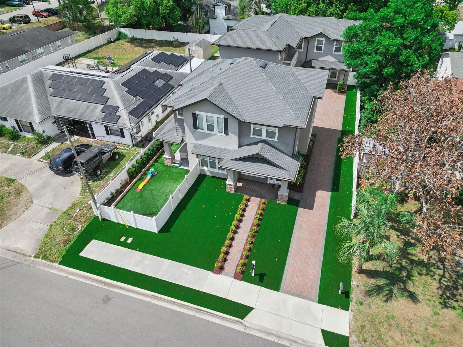 135 E CRYSTAL LAKE ST, ORLANDO, FL, 32806