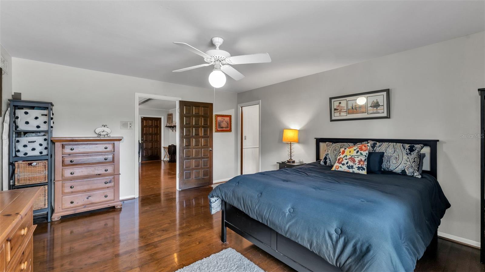 L4959536 Property Photo