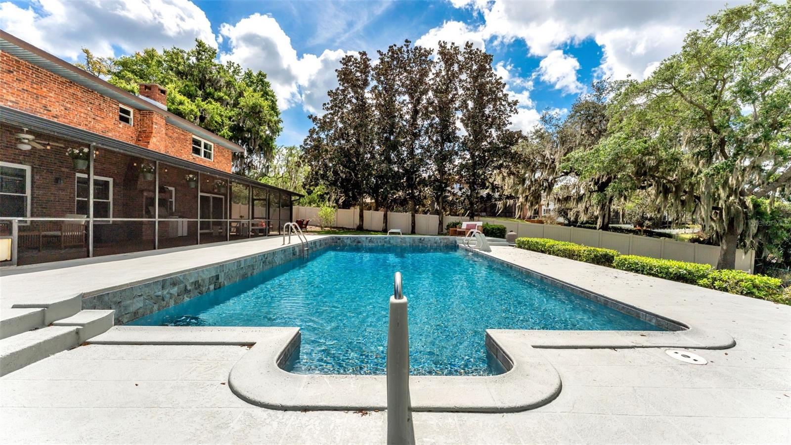 L4959536 Property Photo