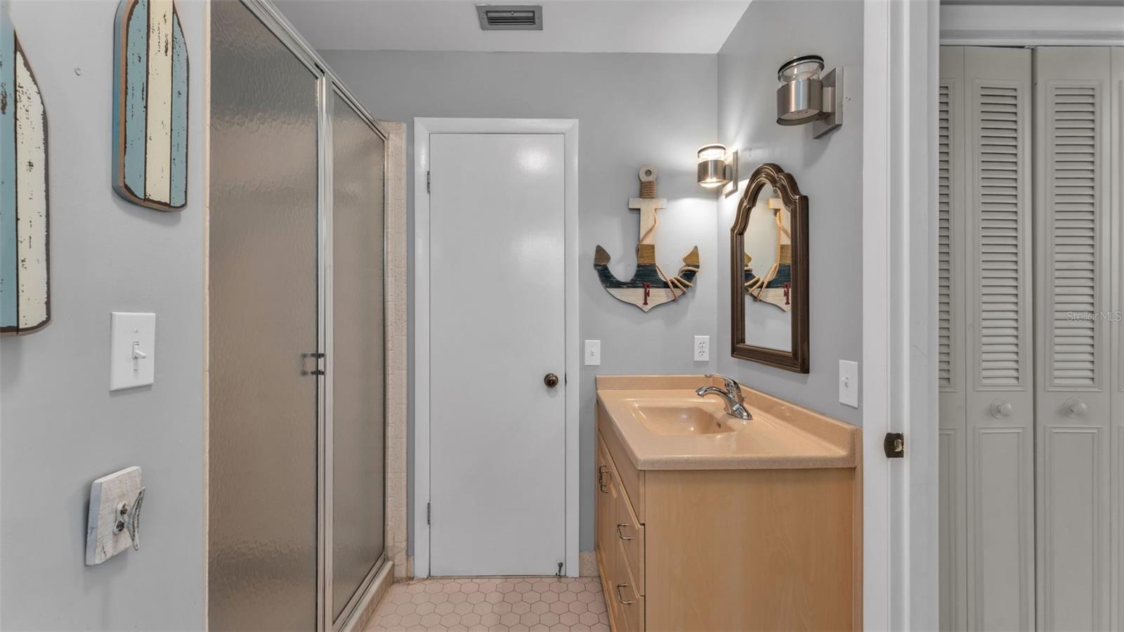 L4959536 Property Photo