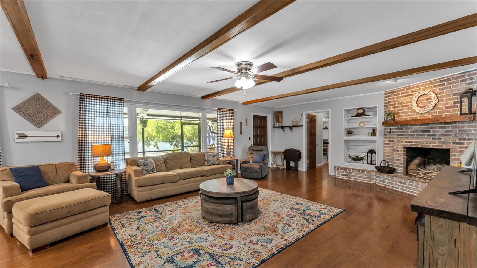 L4959536 Property Photo