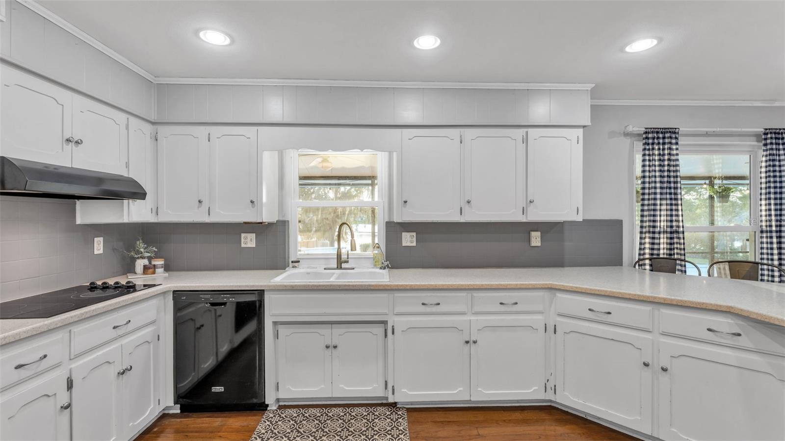 L4959536 Property Photo