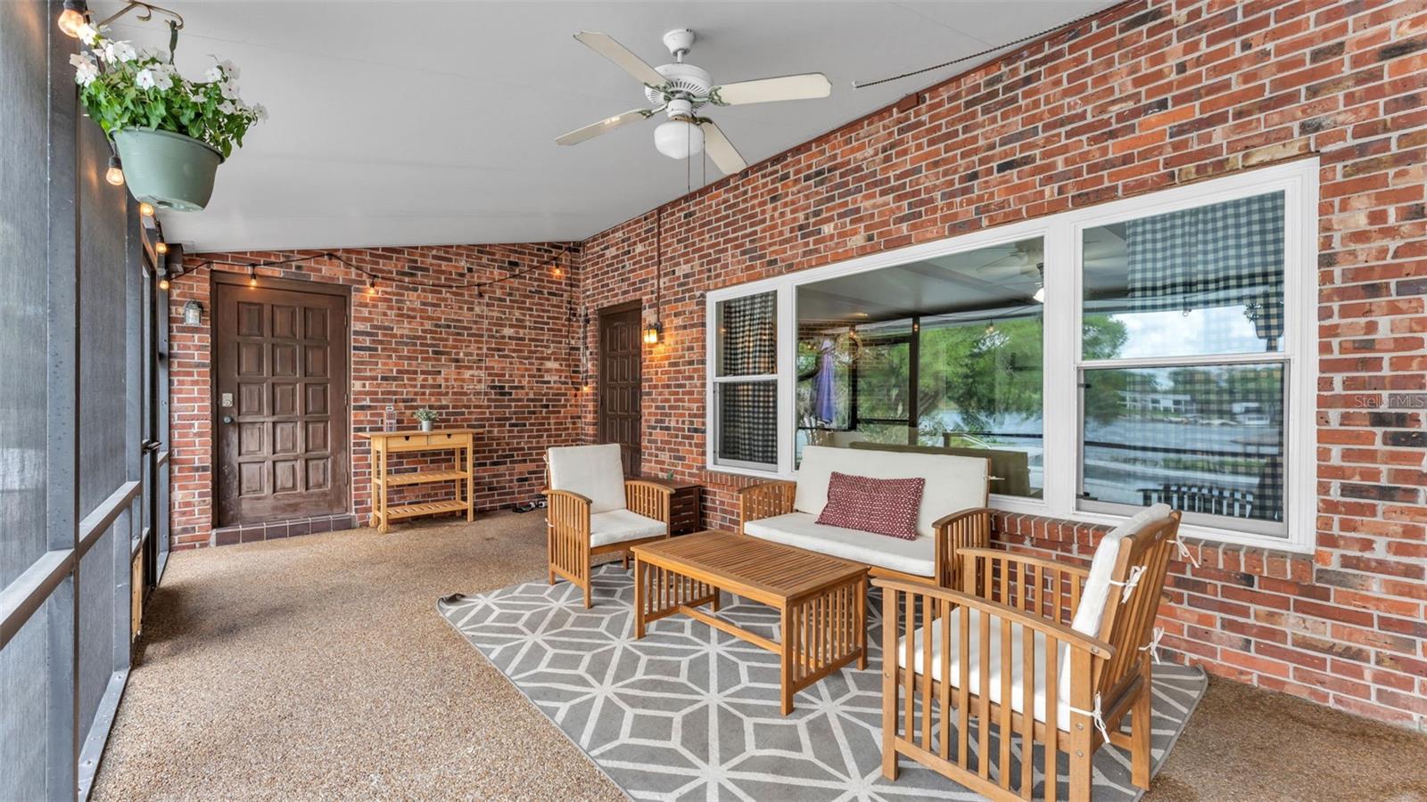 L4959536 Property Photo