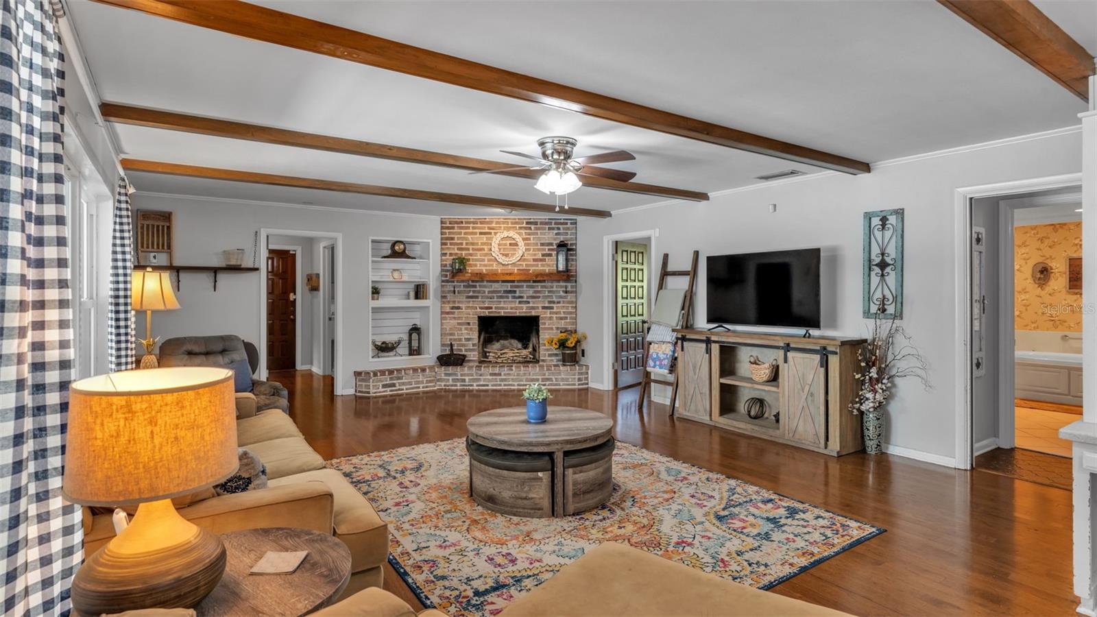 L4959536 Property Photo