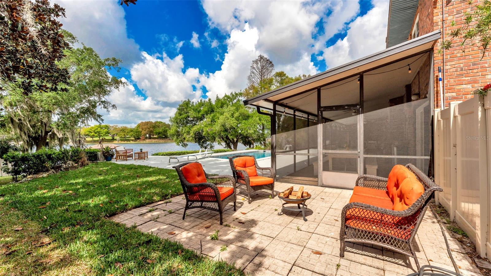 L4959536 Property Photo