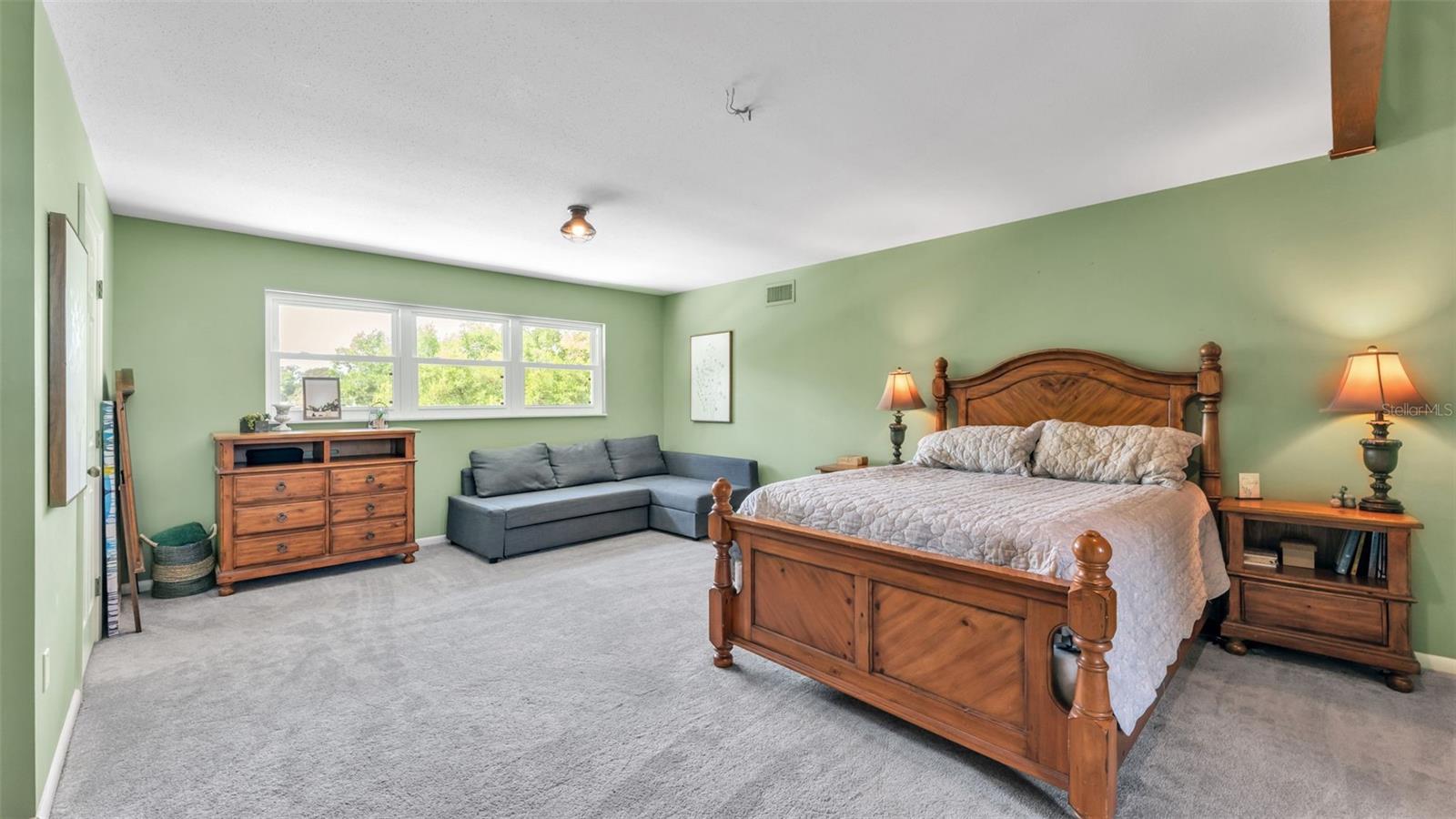 L4959536 Property Photo