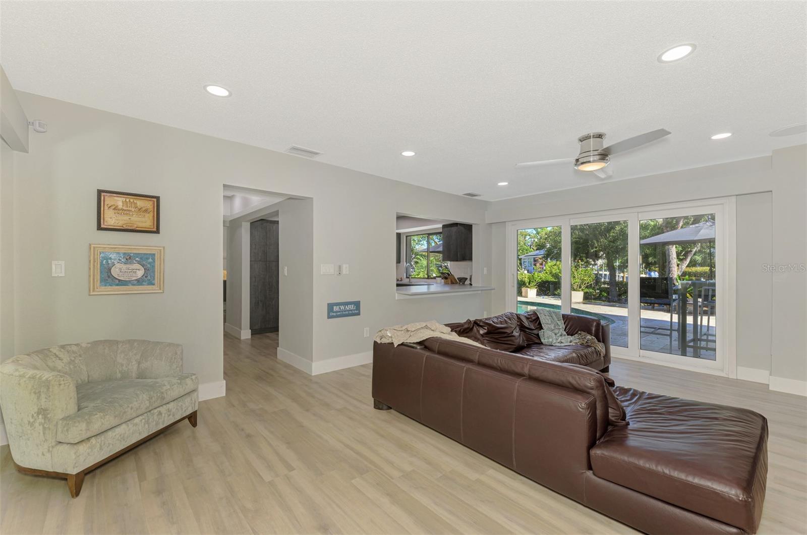 N6143036 Property Photo