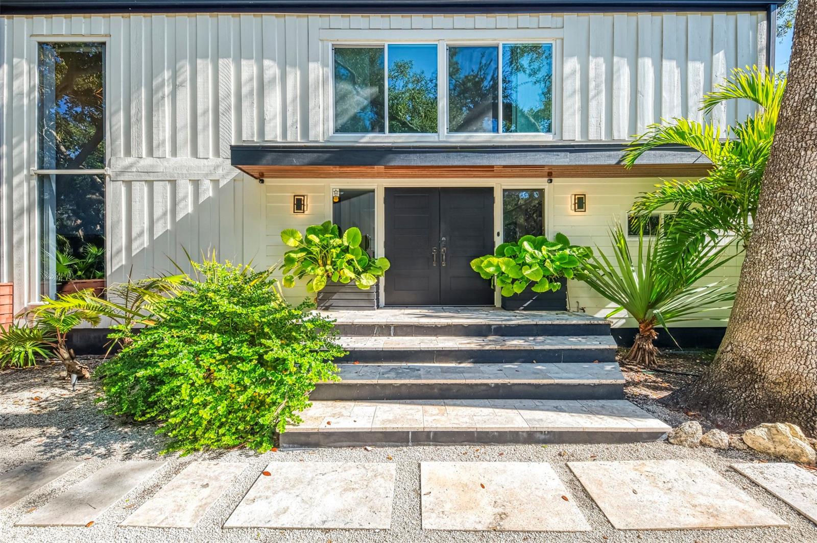 N6143036 Property Photo