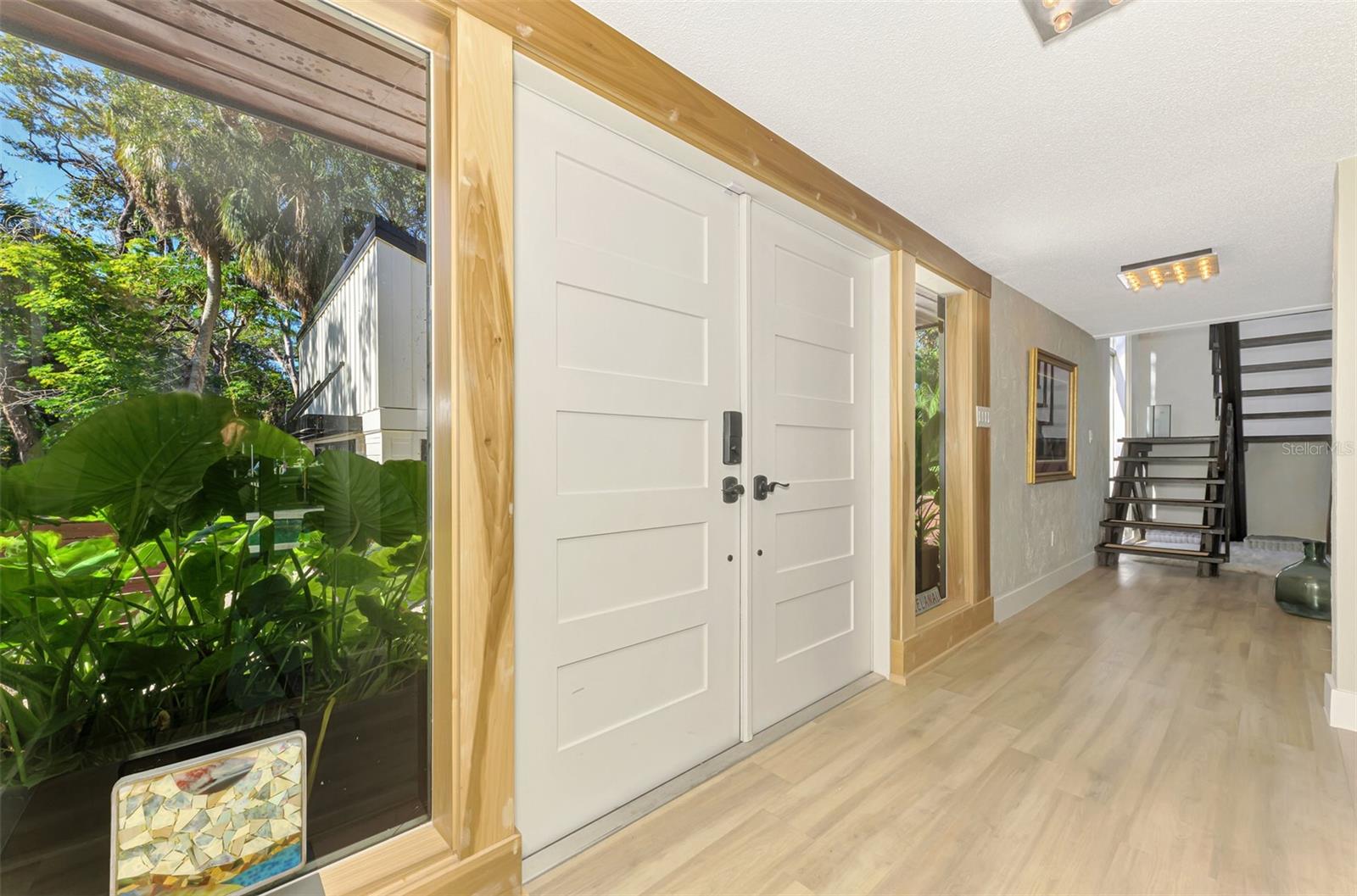 N6143036 Property Photo