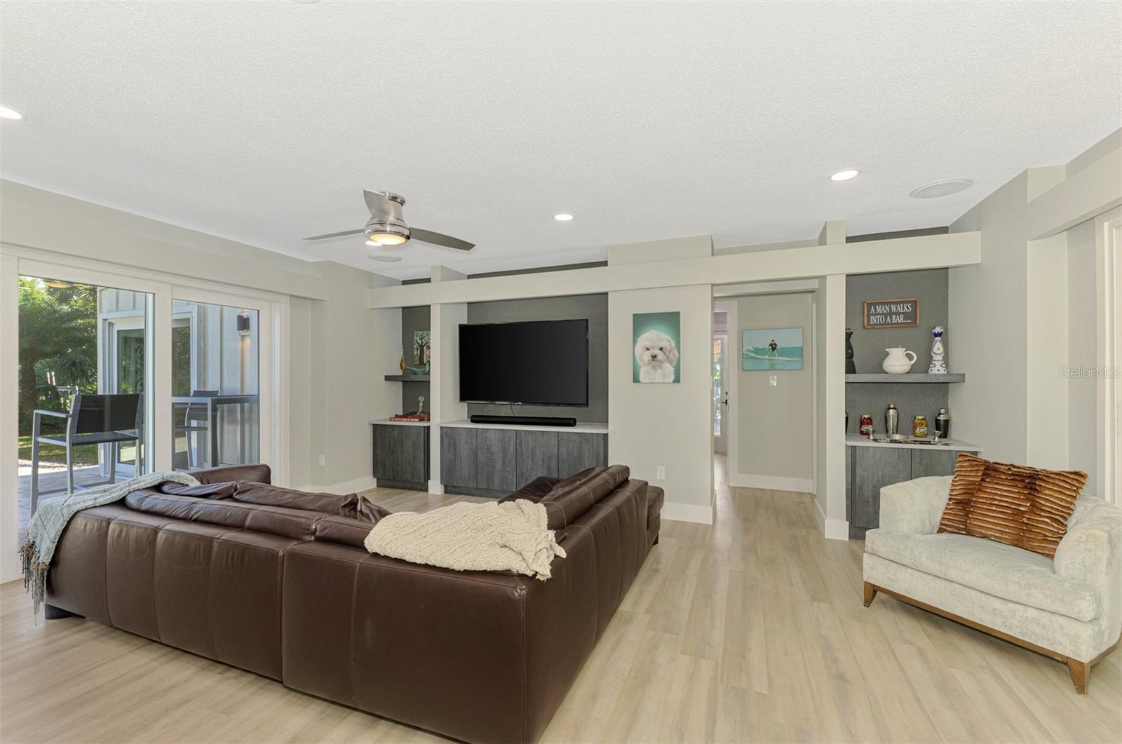 N6143036 Property Photo