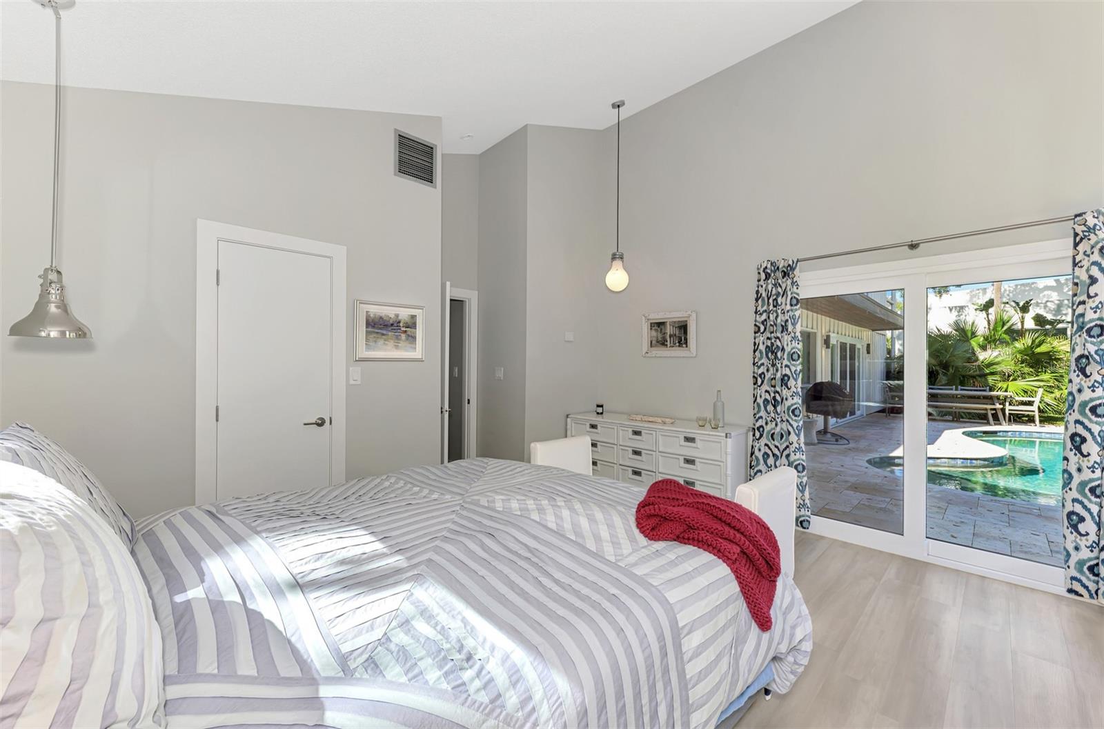 N6143036 Property Photo