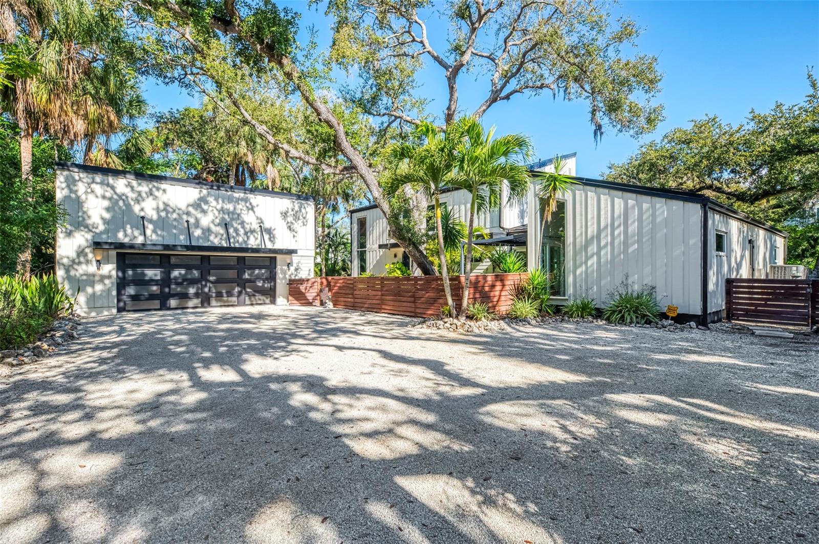 N6143036 Property Photo