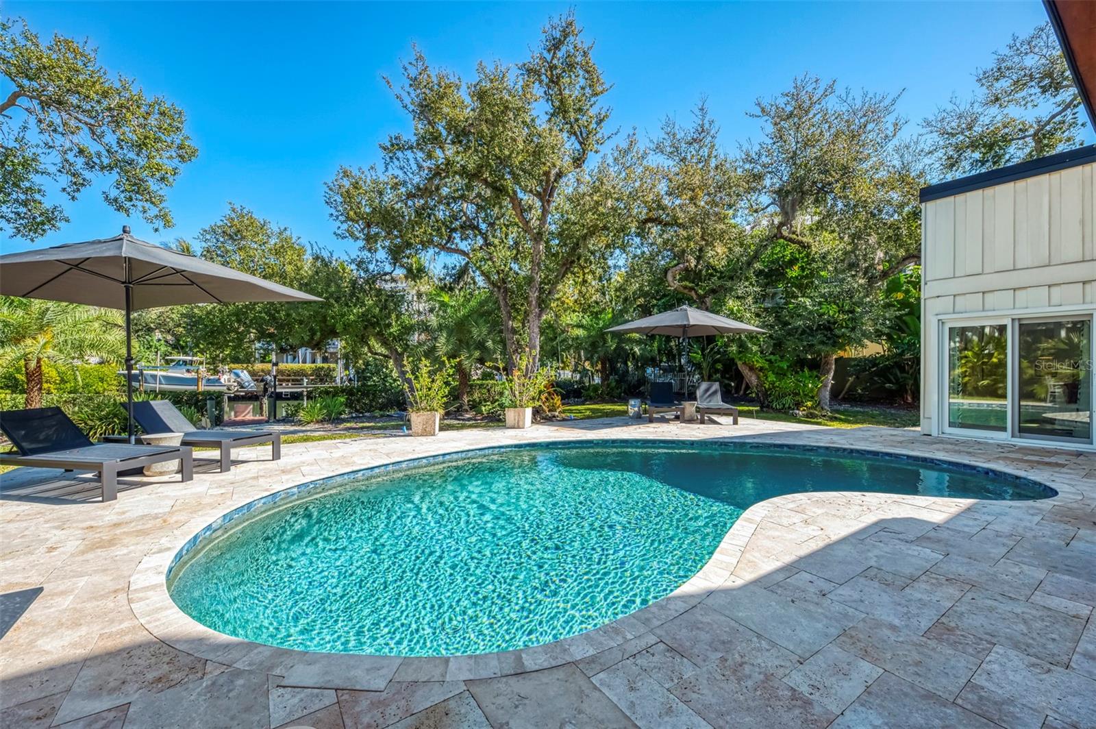 N6143036 Property Photo