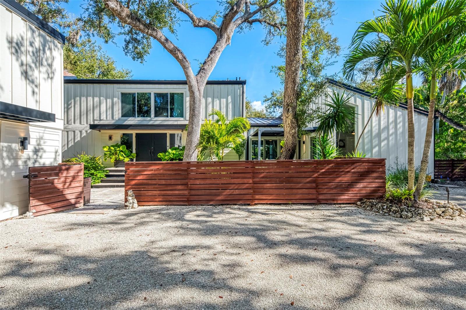 N6143036 Property Photo