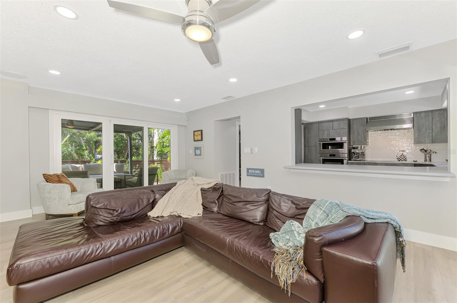 N6143036 Property Photo