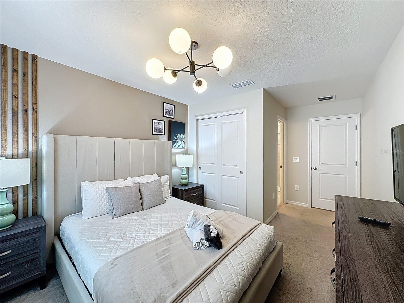 1366 LAVA TREE DR, DAVENPORT, FL, 33897