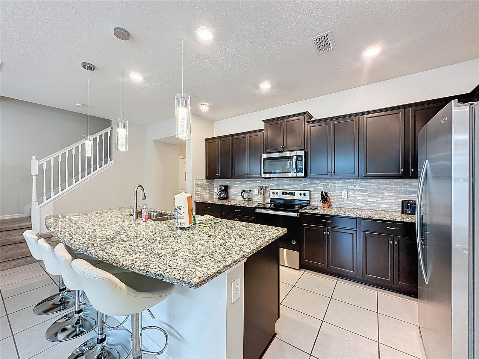 1366 LAVA TREE DR, DAVENPORT, FL, 33897