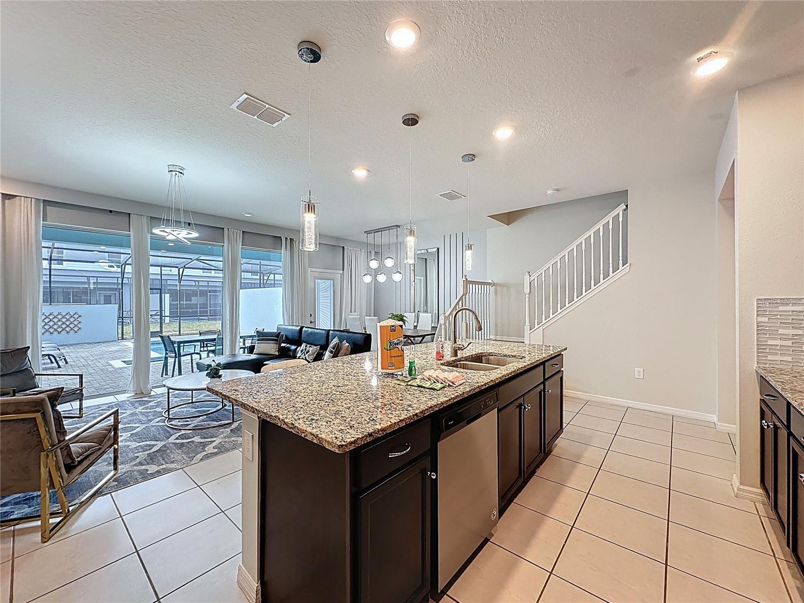 1366 LAVA TREE DR, DAVENPORT, FL, 33897