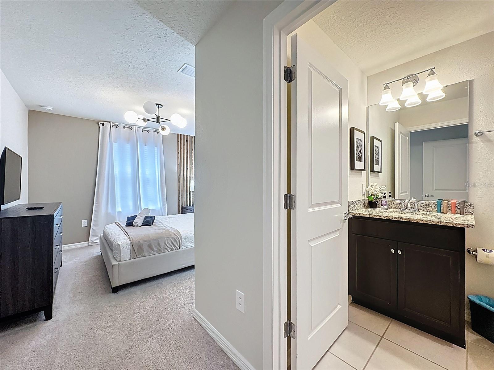 1366 LAVA TREE DR, DAVENPORT, FL, 33897