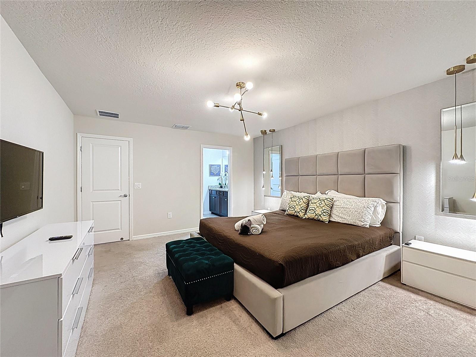 1366 LAVA TREE DR, DAVENPORT, FL, 33897